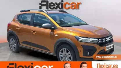 Usado Dacia Sandero Essentiel 91 CV (66 kW) 2023 Beige Utilitario