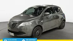 Usado 2015 Lancia Ypsilon Utilitario | 8450 € (Precio justo)