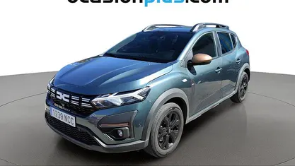 Usado Dacia Sandero Extreme 101 CV (74 kW) 2025 Verde SUV