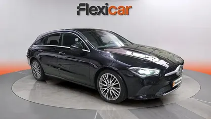 Usado Mercedes CLA220 Shooting Brake 192 CV (141 kW) 2020 Familiar