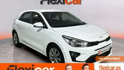 Usado Kia Rio 101 CV (74 kW) 2023 Blanco Berlina