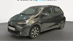 Gris Usado 2019 Toyota Aygo X-play Utilitario | 11.137 € (Precio justo)
