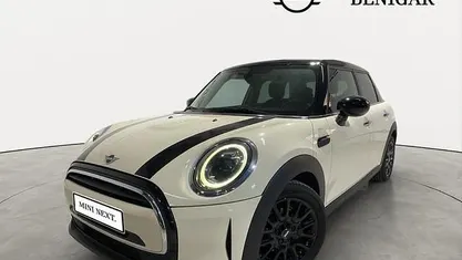 Begagnad Mini Cooper 136 HK (100 kW) 2021 Vit Halvkombi