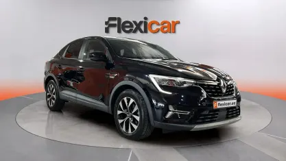 Begagnad Renault Arkana Equilibre 140 HK (102 kW) 2022 Svart SUV