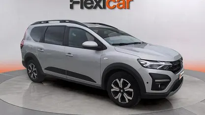 Usado Dacia Jogger Comfort 101 CV (74 kW) 2022 Monovolumen