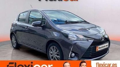 Używany Toyota Yaris Active 69 KM (50 kW) 2019 Szary Hatchback