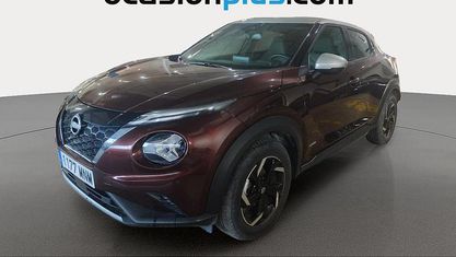 Używany Nissan Juke N-Connecta 143 KM (105 kW) 2024 Czerwony SUV