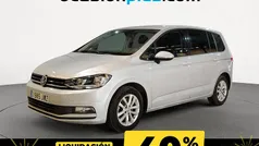 Gris plata Usado 2017 VW Touran Edition Monovolumen | 16.650 € (Precio justo)
