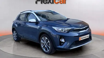 Usado Kia Stonic 101 CV (74 kW) 2019 Azul SUV