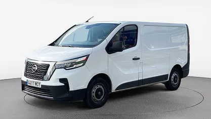 Usado Nissan Primastar Comfort 110 CV (80 kW) 2022 Blanco Monovolumen