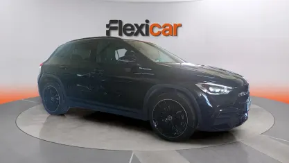 Usado Mercedes GLA250 218 CV (160 kW) 2021 Negro SUV