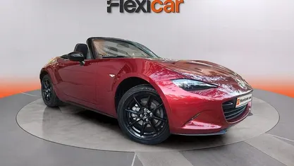 Usado Mazda MX5 Prime-Line 132 CV (97 kW) 2022 Burdeos Descapotable