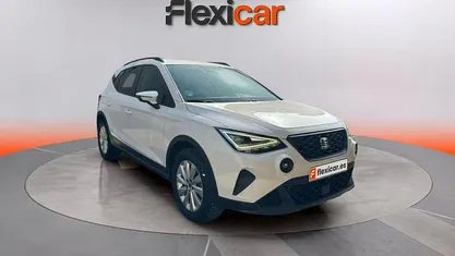 Usado Seat Arona Style 110 CV (80 kW) 2022 SUV