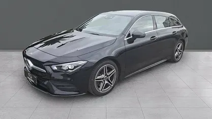 Usado Mercedes CLA200 Shooting Brake AMG 150 CV (110 kW) 2020 Negro Familiar