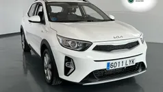 Blanco Usado 2022 Kia Stonic Plus SUV | 16.500 € (Precio justo)