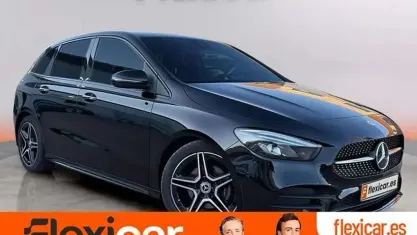 Usado Mercedes B200 150 CV (110 kW) 2023 Negro Monovolumen