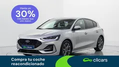 Gris / plata Usado 2023 Ford Focus ST-Line X Berlina | 20.990 € (Precio justo)