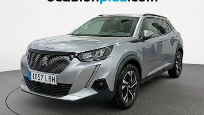 Usado Peugeot 2008 Allure 131 CV (96 kW) 2021 Gris SUV