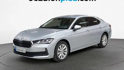 Usado 2025 Skoda Superb Essence Berlina | 27.547 € (Precio justo)