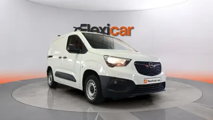 Usado Opel Combo Edition 102 CV (75 kW) 2022 Blanco Monovolumen