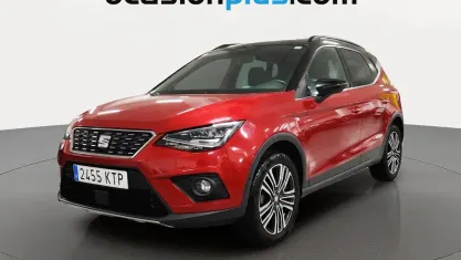 Usado Seat Arona Ecomotive 116 CV (85 kW) 2019 Rojo SUV