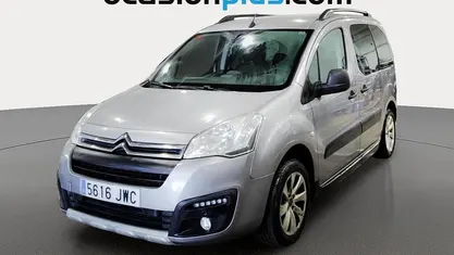 Gris Usado 2017 Citroën Berlingo PureTech Monovolumen | 9676 € (Precio justo)