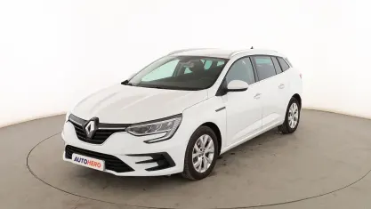 Usado Renault Mégane GrandTour Intens 116 CV (85 kW) 2020 Blanco Familiar