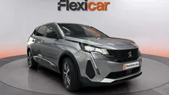 Usado 2023 Peugeot 5008 Allure SUV | 24.490 € (Buen precio)