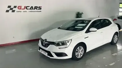 Usado Renault Mégane III Intens 90 CV (66 kW) 2016 Blanco Berlina