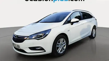 Usado Opel Astra Selective 110 CV (80 kW) 2016 Familiar