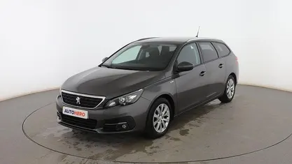 Usado Peugeot 308 Style 131 CV (96 kW) 2019 Familiar
