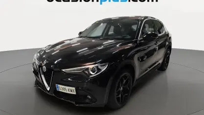 Usado Alfa Romeo Stelvio Super 180 CV (132 kW) 2018 Negro SUV