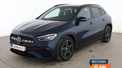 Usado Mercedes GLA200 AMG line 150 CV (110 kW) 2020 Azul SUV
