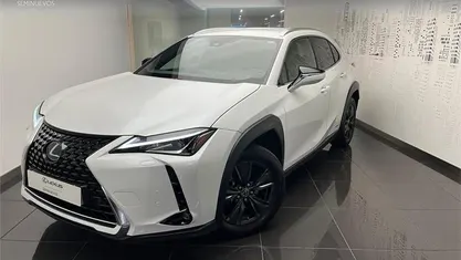 Usado Lexus UX 250h Business Edition 184 CV (135 kW) 2023 Blanco SUV