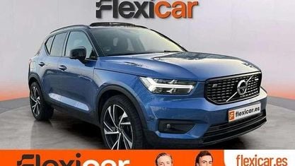 Käytetty Volvo XC40 R-Design 163 HP (119 kW) 2019 Sininen Katumaasturi