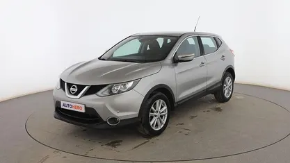 Usado Nissan Qashqai Acenta 110 CV (80 kW) 2017 Gris SUV