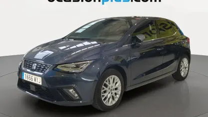 Usado Seat Ibiza XCELLENCE 116 CV (85 kW) 2025 Gris Utilitario