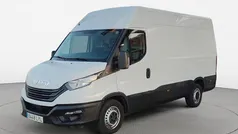 Blanco Usado 2022 Iveco Daily Berlina | 21.991 € (Buen precio)