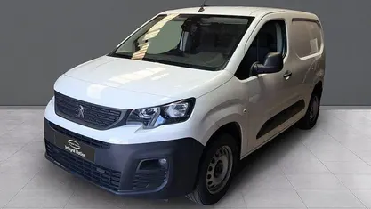 Blanco Usado 2021 Peugeot Partner Monovolumen | 13.140 € (Precio justo)