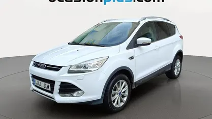 Usado Ford Kuga Titanium 150 CV (110 kW) 2015 SUV