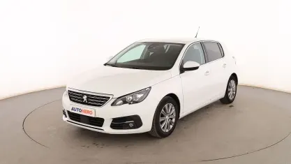 Usado Peugeot 308 Allure 110 CV (80 kW) 2021 Blanco Berlina