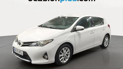 Usado Toyota Auris Active 132 HP (97 kW) 2013 Branco Citadino