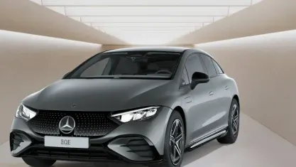 Nuevo Mercedes EQE350 AMG 214 kW (292 CV) 2025 Negro Berlina