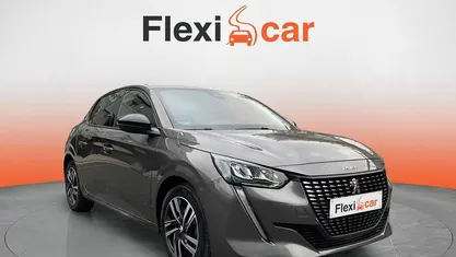 Usado 2023 Peugeot 208 Allure Utilitario | 13.490 € (Precio justo)