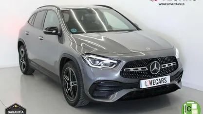 Usado Mercedes GLA200 AMG line Plus 151 CV (111 kW) 2021 Gris SUV