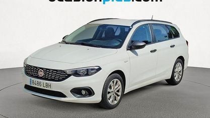Usado Fiat Tipo Business 120 CV (88 kW) 2019 Blanco Familiar