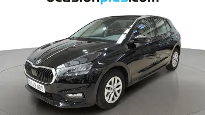 Usado Skoda Fabia 95 CV (69 kW) 2025 Negro Utilitario