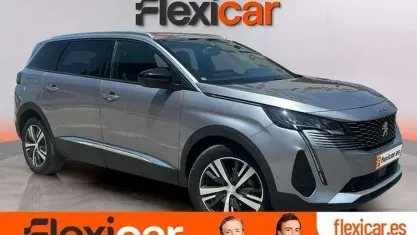 Usado Peugeot 5008 Active 131 CV (96 kW) 2023 Gris SUV