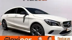 Blanco Usado 2017 Mercedes CLA220 Shooting Brake Familiar | 24.970 € (Buen precio)