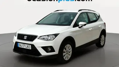 Usado Seat Arona Ecomotive 95 CV (69 kW) 2020 Blanco SUV